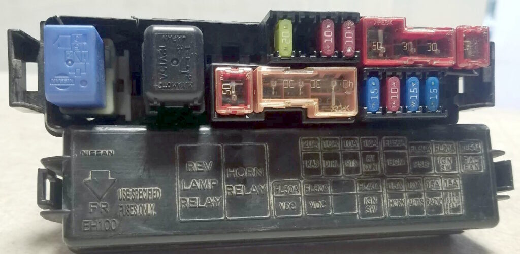 Фото блока под капотом