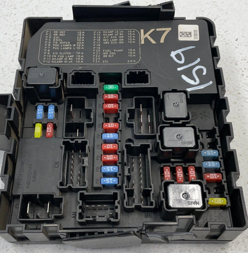 Блок предохранителей 1