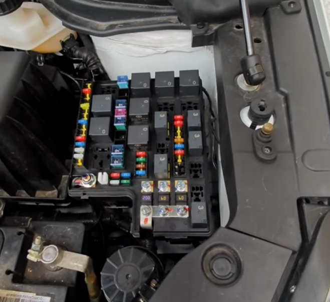 Новый блок предохранителей