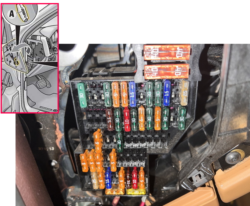 Блок в салоне Порше 958