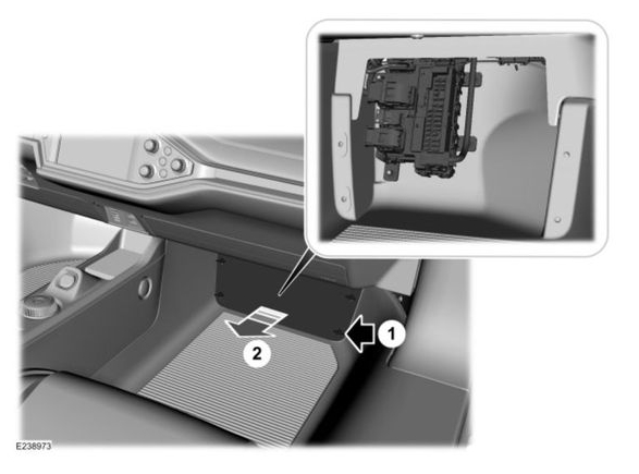 Доступ к блоку в салоне