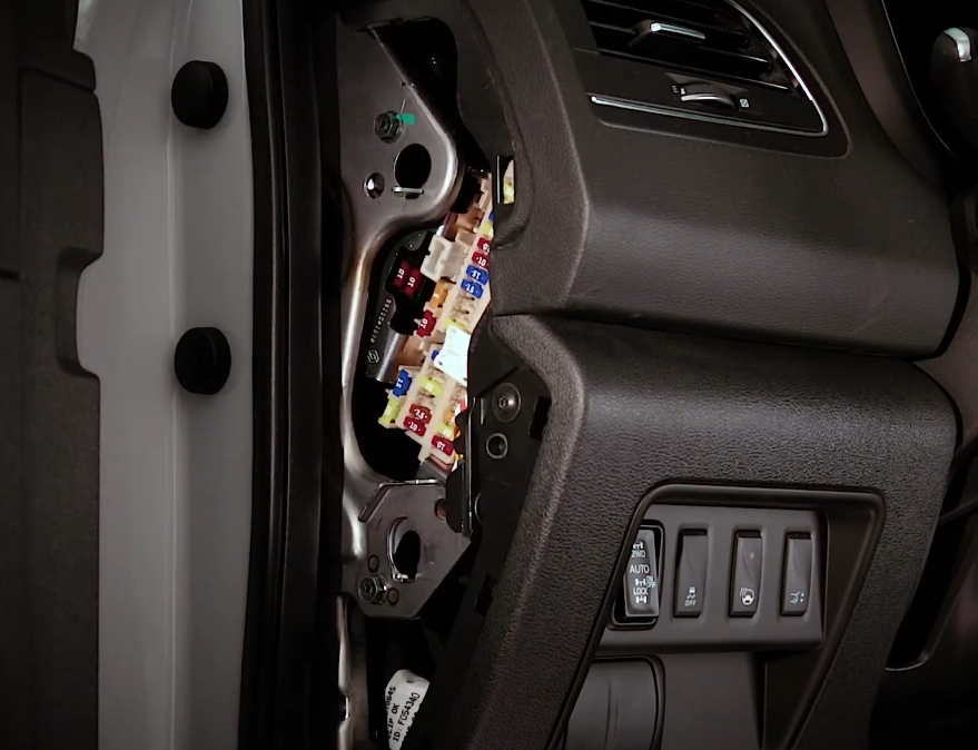 Блок с левой стороны