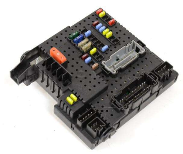 Фото пример блока в багажнике вольво s60