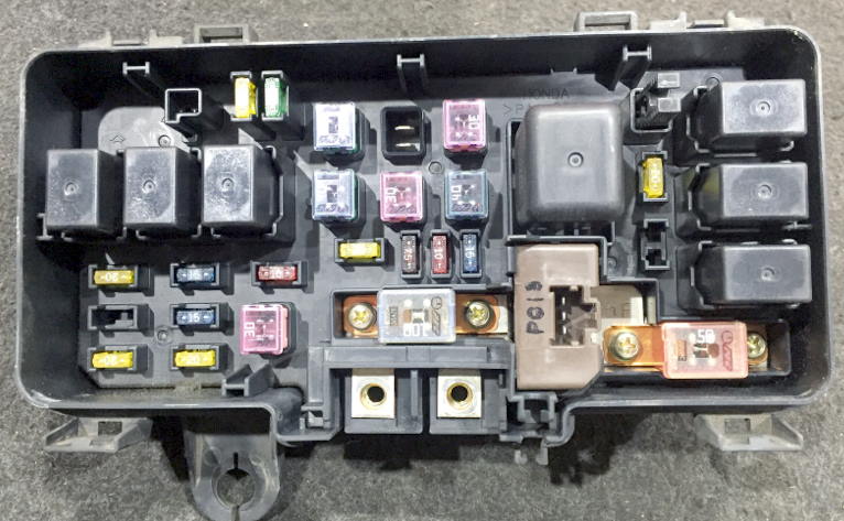 Фото блока под капотом аккорд 6