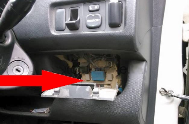 Блок в салоне тойота пробокс