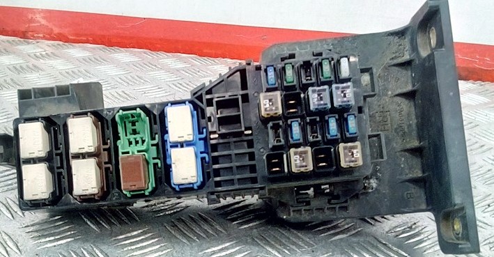 Блок под капотом сузуки витара фотография
