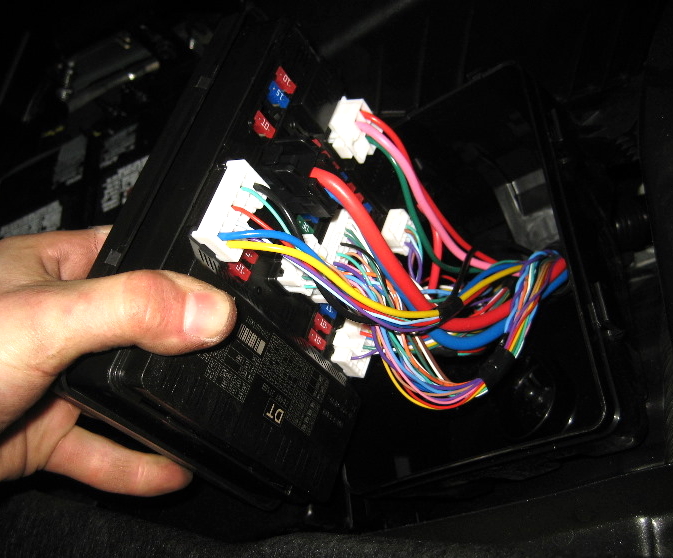 доступ к блоку под капотом