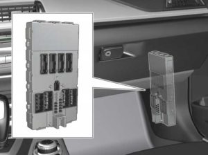 блок в салоне