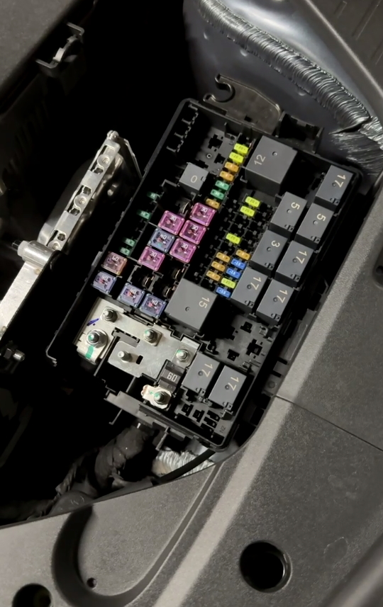 фото блока под капотом