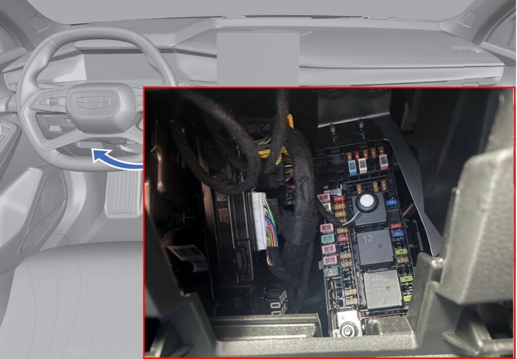 блок в салоне джили префейс