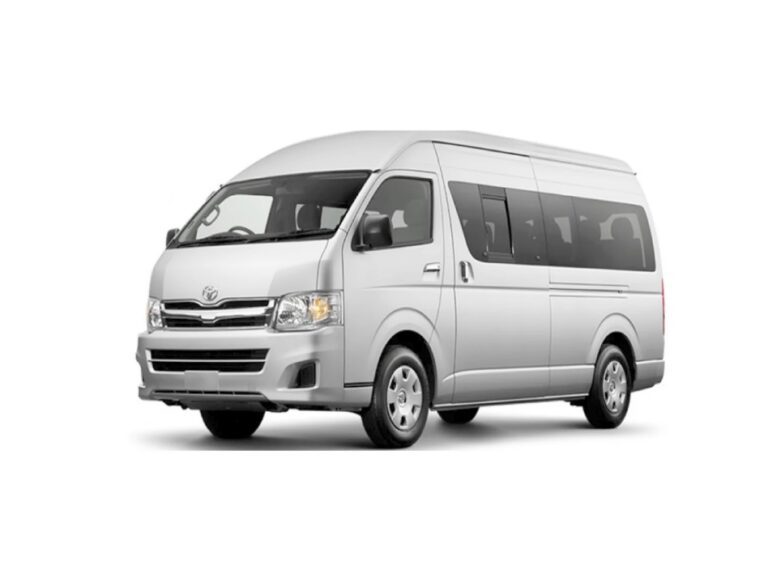 toyota hiace 4.jpg