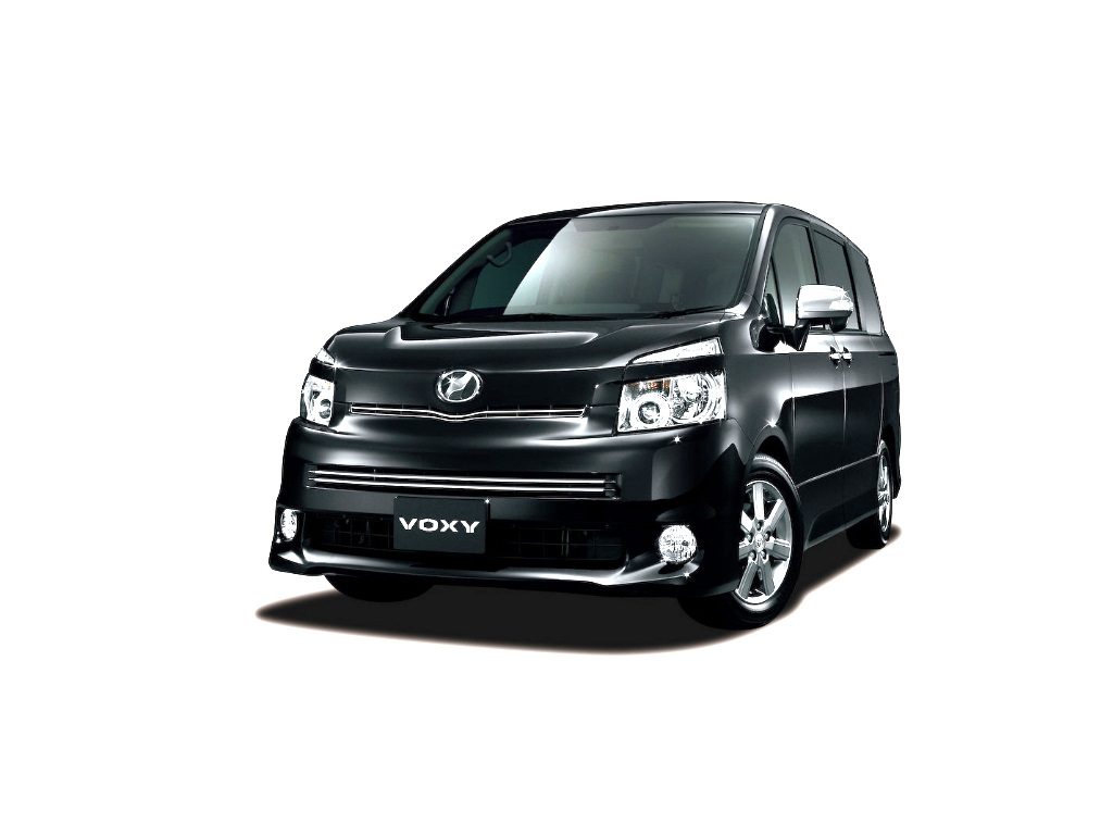 toyota voxy.jpg