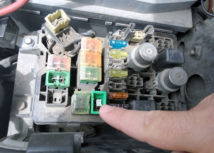 Фото пример блока под капотом