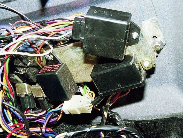 блок с реле