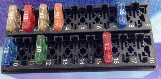 Блок на стойке