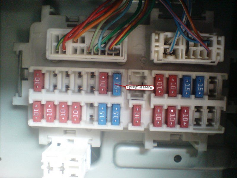 блок в салоне