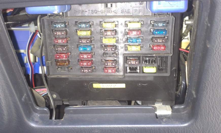 фото блока под капотом блюберд