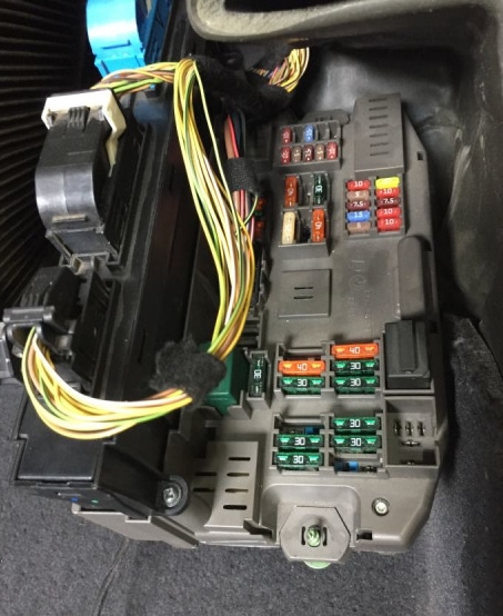 Блок в салоне