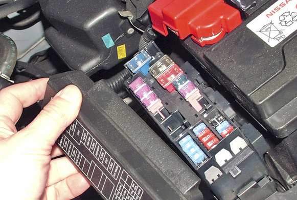 Almera блок под капотом