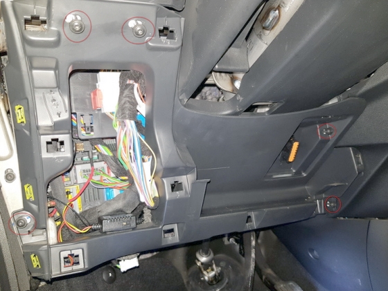 Доступ к блоку под капотом