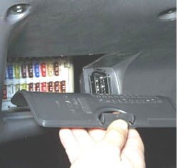 Доступ к блоку в салоне Форд Фокус 1