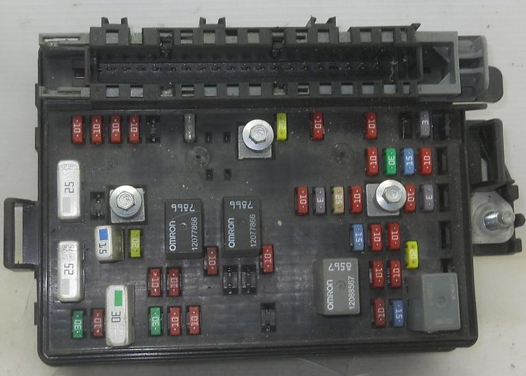 Фото блока под сидением