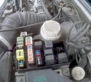 Фото - пример блока под капотом 1