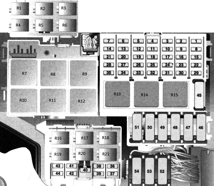 Opel Corsa C схема блока предохранителей и реле