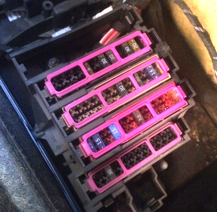 Фото блока в салоне