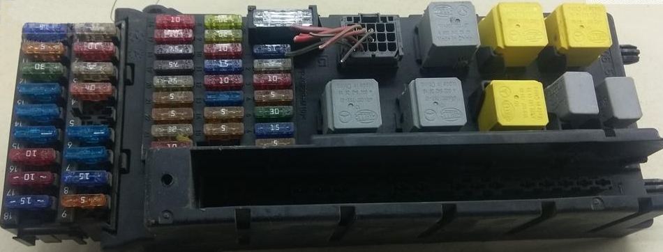 Полное фото блока на стойке