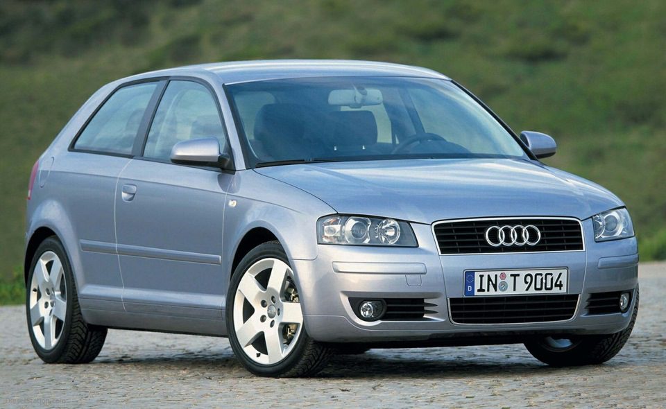 audi a3 8r.jpg
