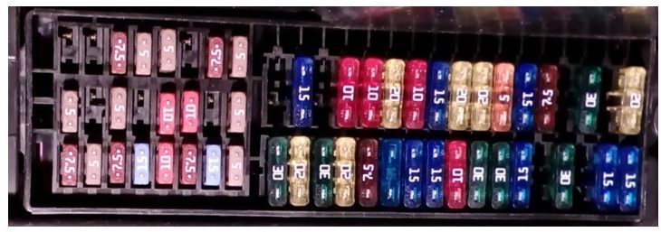 фото блока в салоне шкода рапид