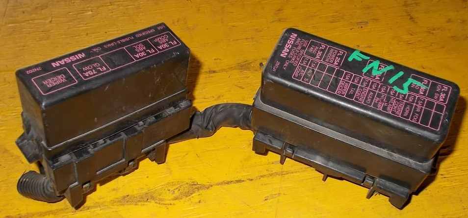 фото двух блоков под капотом