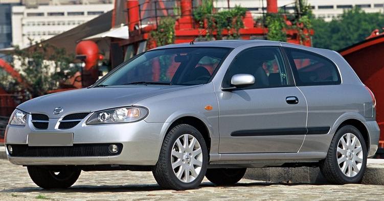 foto nissan almera.jpg