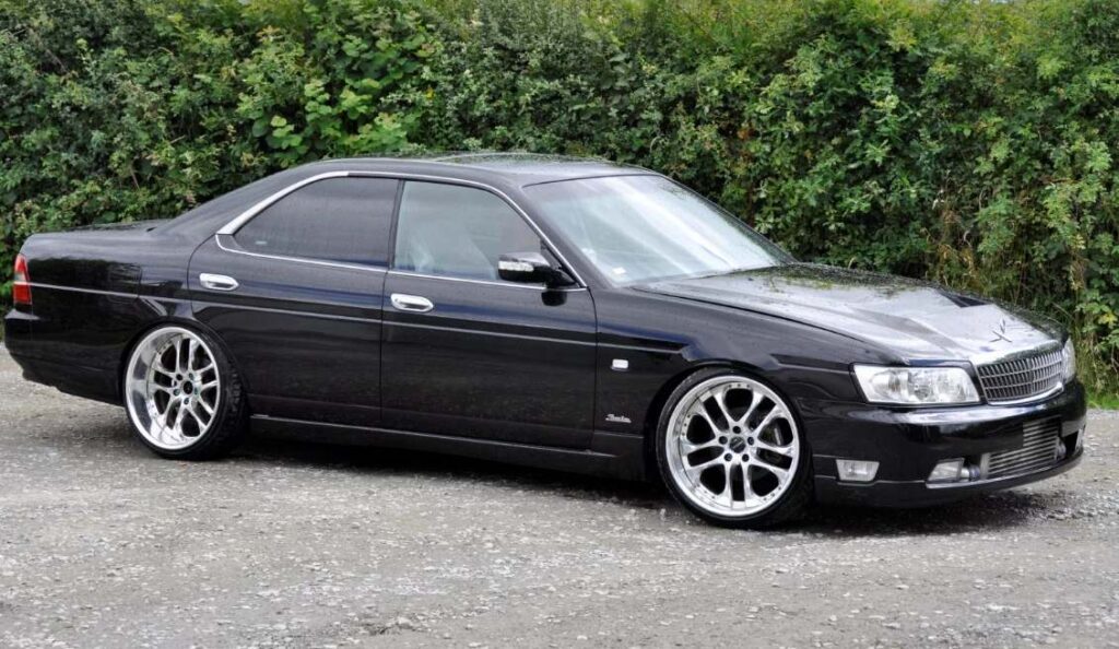 nissan laurel foto.jpg