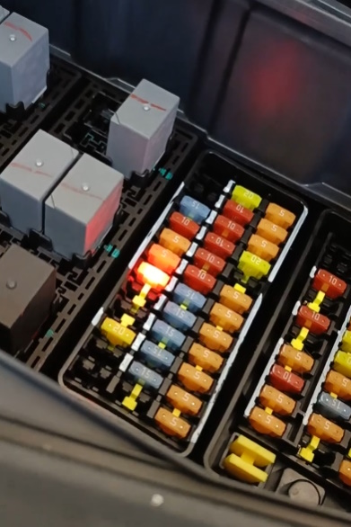 перегоревший предохранитель донг фенг