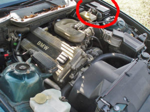 расположение блока предохранителей