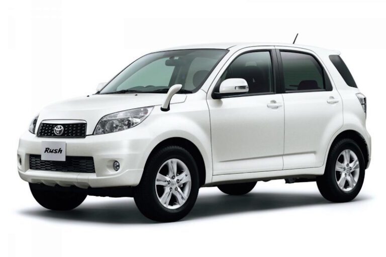toyota rush.jpg
