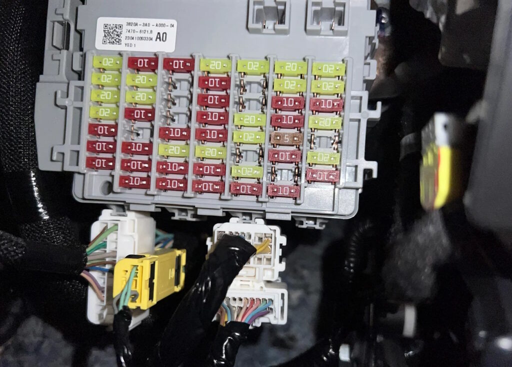 Фото блока в салоне