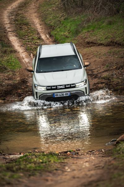 Dacia Duster Hybrid G-150 4x4