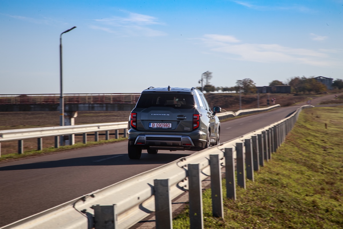 KGM KGM Torres Hybrid _test drive