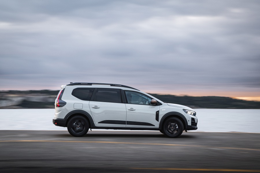 test Dacia Jogger Hibrid 155 2026