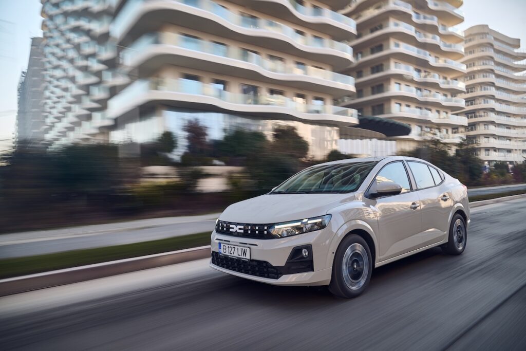 dacia logan eco g 120 7.jpg