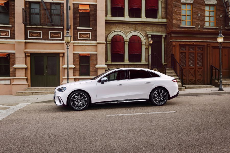 Mercedes C-Class EQ 2026